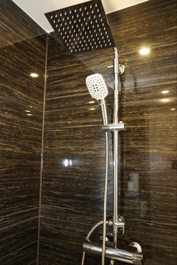 Modern Apartment At European Quarter Брюссель Екстер'єр фото